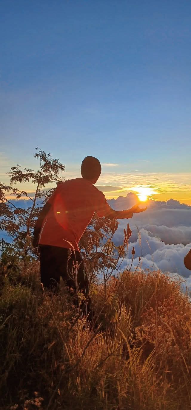 Mount Abang sunrise trekking Bali